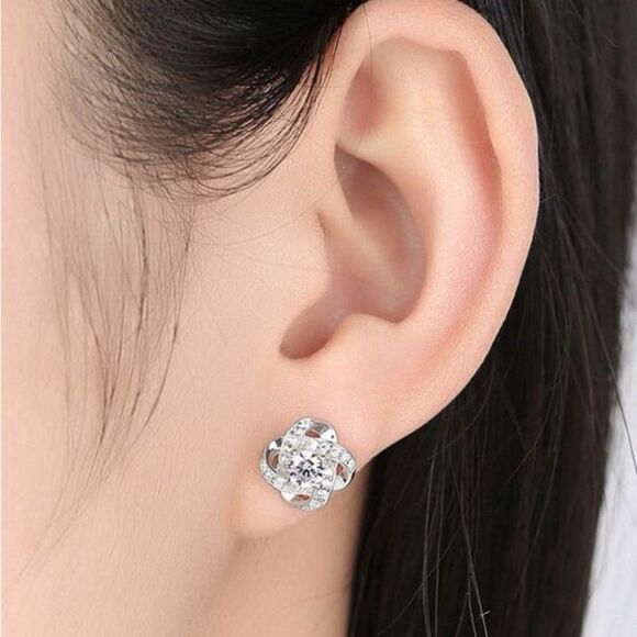 NEW 925 Sterling Silver Elegant Silver Knot Earrings - Picture 2 of 13